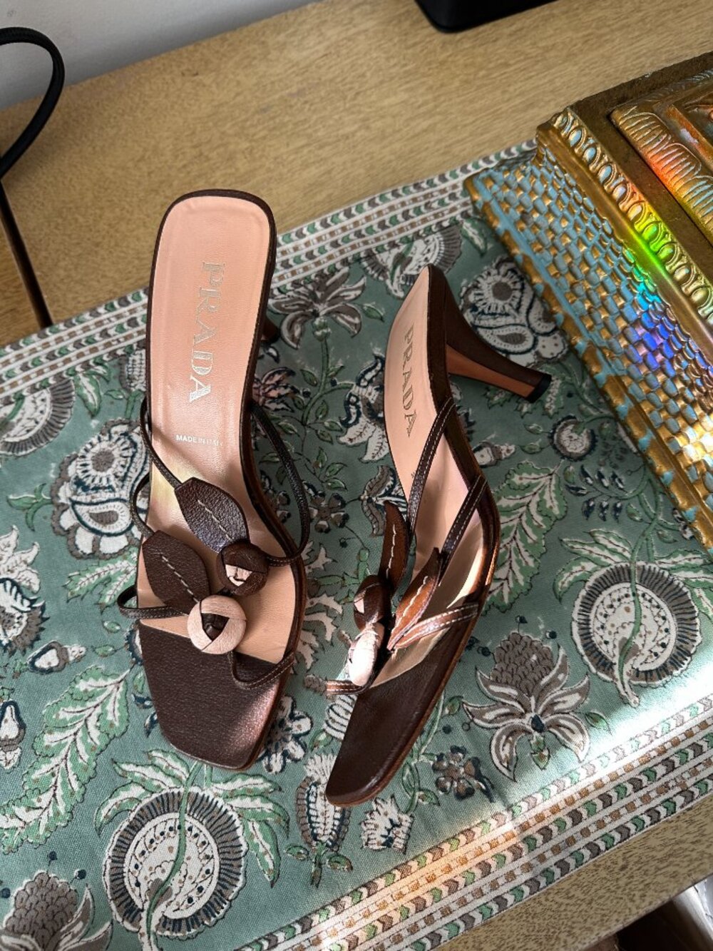 Prada 1990s brown rosebud kitten heels mules strappy leaf flower sandals 38 - Picture 6 of 10